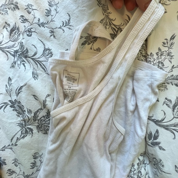 Bundle of 10 tanks/ camis/ under shirt tanks. - Picture 16 of 16